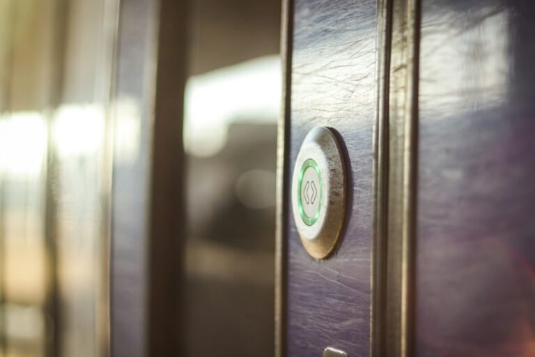 Title: The Ultimate Guide to Video Doorbells – How to Choose, Install, and Maximize Your Smart Doorbell for Home Security